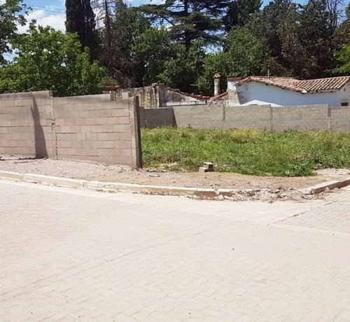 Imagen 3 de 4 de Venta De Lote De 468m2 Ubicado En Cosquín