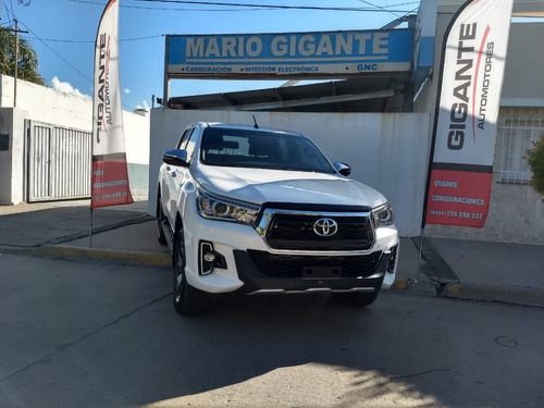 Toyota Hilux 2.8 Cd Srx 177cv 4x4
