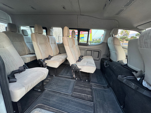 Nissan Urvan 2.5 15 Pas Amplia Aapack Seg Mt