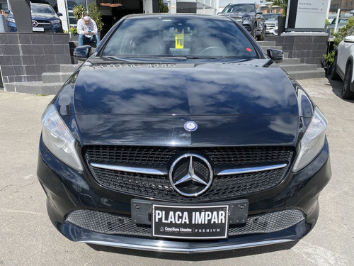 Mercedes Benz Clase A 200 Urban Hb At 2017 1600cc