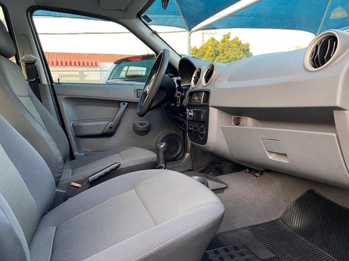 Imagem 6 de 9 de Volkswagen Gol 1.0 Mi 8v Flex 4p Manual G.iv