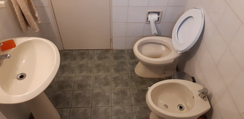 Imagen 8 de 13 de Apartamento 2 Dormitorios Ciudad Vieja Impecable Al Frente