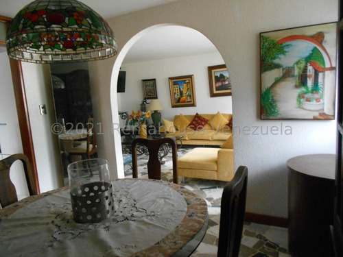 Imagen 5 de 22 de 22-6647. Apartamento Con Vista Al Avila En Una De Las Mejores Zonas De Caracas.