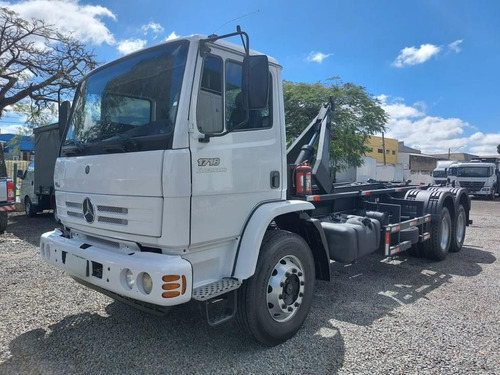 Mercedes Benz 1718 - 6x2 - 2011 - Rollon Rolof