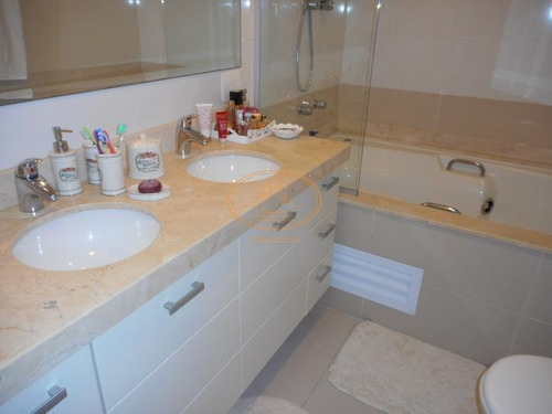 Apartamento Com 3 Dormitório(s) Localizado(a) No Bairro Gonzaga Em Santos / Santos - 5565