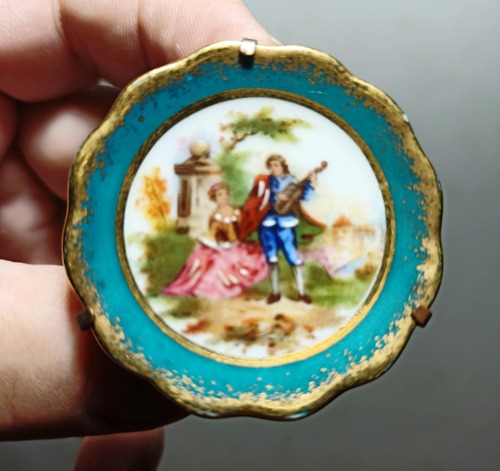 Miniatura - Plato De Porcelana Limoges -pintura En Su Frente
