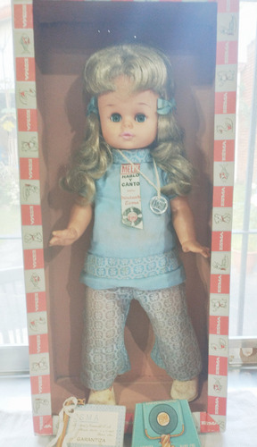 Muñeca Antigua Melih. Caja Original Con 2 Discos (años60) (Usado)
