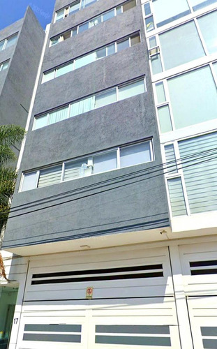 Departamento En Venta En San Lucas Tepetlacalco. Tlalnepantla