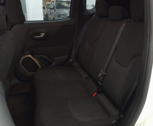 Imagen 11 de 18 de Jeep Renegade Sport 1.8l 2018