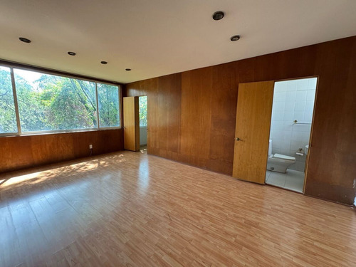 Casa Con Uso De Suelo En Renta En Lomas De Chapultepec