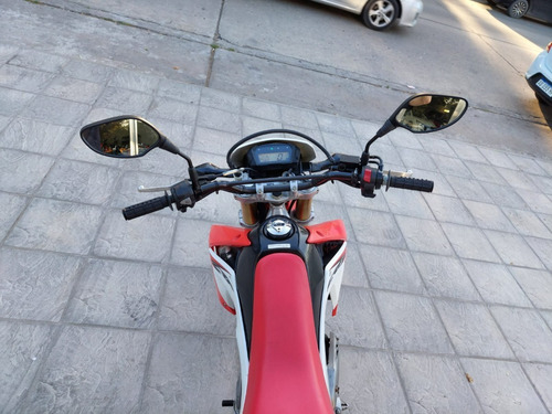 Imagen 9 de 16 de Honda Crf 250 L 2014 17.000km