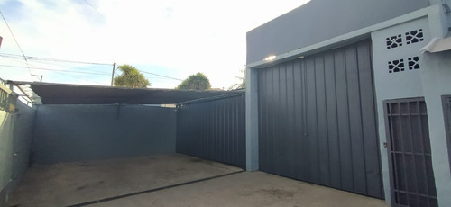 Imagen 2 de 4 de Galpón En Venta Bº Los Boulevares