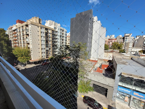 Venta Departamento 3 Ambientes Con Balcon Saliente Centro Mar Del Plata