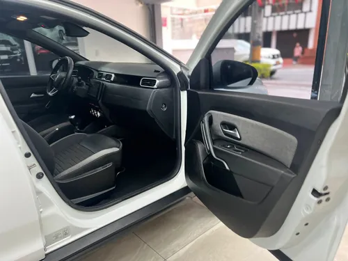 Renault Duster Icónic MT 1.3 Turbo 4x4 2024