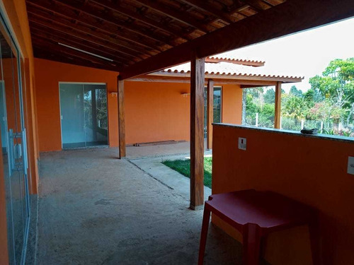 Encantadora Chácara Em Ibiúna Com 1.000m² Escriturada