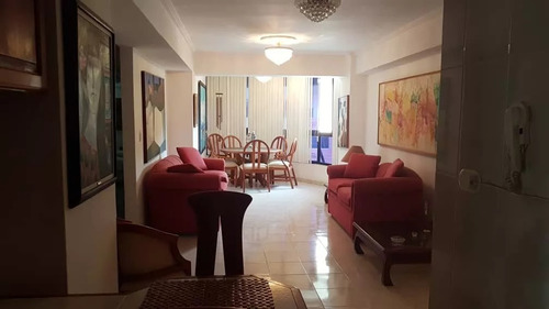 Apartamento En Res Assad Palace, Urb El Parral Foa-686