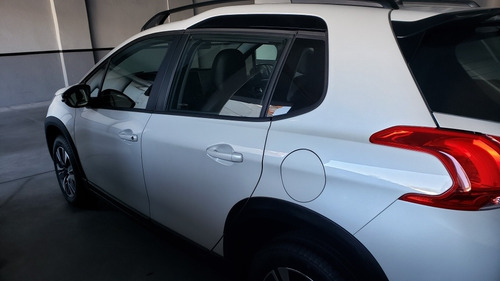 Peugeot 2008 1.6 Feline Tip 2020