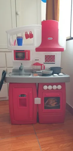 Cocina little tikes usada hot sale
