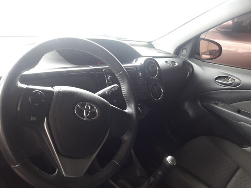 Toyota Etios 1.5 Xls 2015