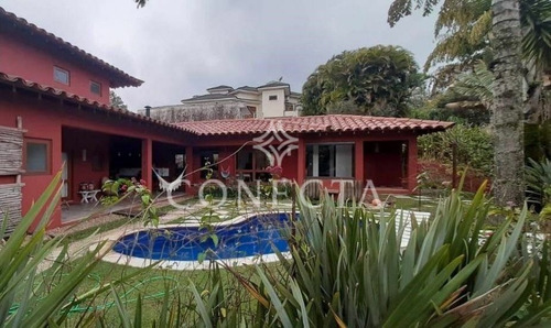 Imagem 4 de 30 de Alphaville 12 - Casa 600m² - 6 Dormitórios, 3 Suítes, Piscina, Churrasqueira, Jardim, Aquário Natural - Cncd083