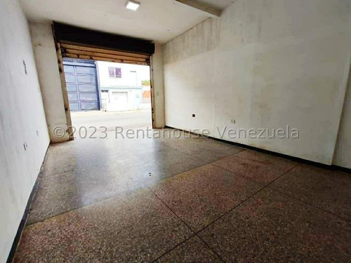 Imagen 24 de 30 de *** Estrategico Local En Alquiler** Centro Este**17 Mts** Rodeado De Comercios+panaderias**l.t** 0412+.056.+03.+76/# /co/-di/-go/ 23-17896