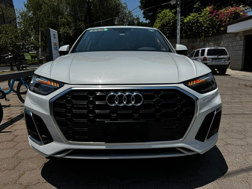 Audi Q5 2.0 L 45 Tfsi S Line Dsg