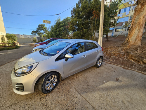 Kia Kia Rio 5 Ex 1.4 Kia Rio 5 Ex 1.4