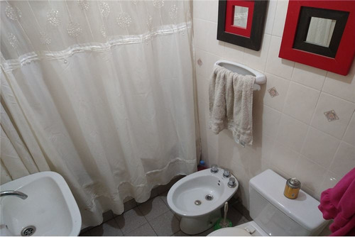 Imagen 18 de 23 de Venta Ph 3 Amb C/patio En Caseros (permuta)