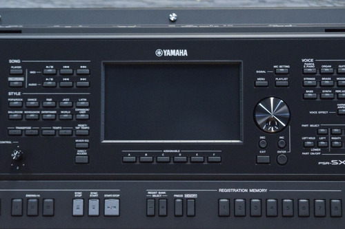 Imagen 2 de 6 de Yamaha Psr-sx700 Teclado De Estación De Trabajo Digital