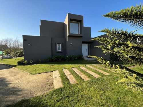 Imagen 8 de 30 de Casa En Arriendo Sector C