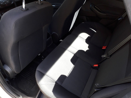 Imagen 11 de 12 de Ford Focus Iii 1.6 Sedan S 2016