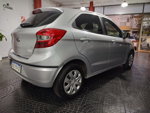 Imagen 4 de 10 de Ford Ka 1.5 Se 5 P 2017