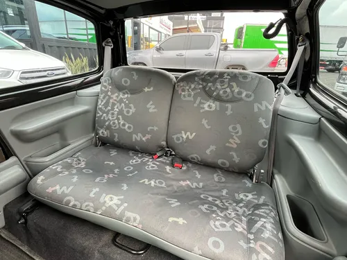 Renault Twingo Authentique 1.2cc MT