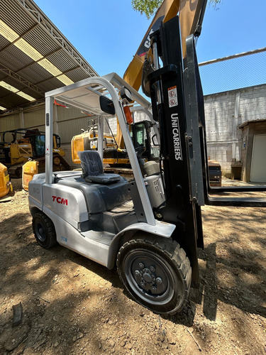 Montacargas Marca Tcm Modelo Fd30t3c De 3 Ton. 2012