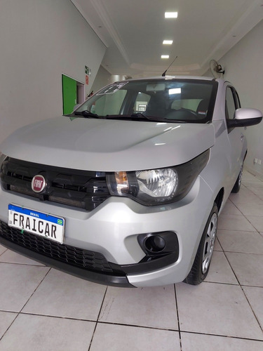 Imagem 1 de 11 de Fiat Mobi 2017 1.0 Like Flex 5p