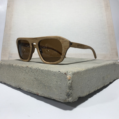 Imagen 1 de 4 de Gono Madera Roble Barrica Reciclada Simpáticocuyo Lentes