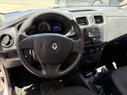 Renault Logan 1.6