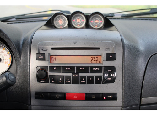 Fiat Idea 1.8 MPI ADVENTURE 8V FLEX 4P MANUAL