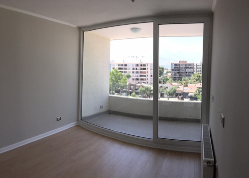 Moderno Con Dos Dormitorios En Suite