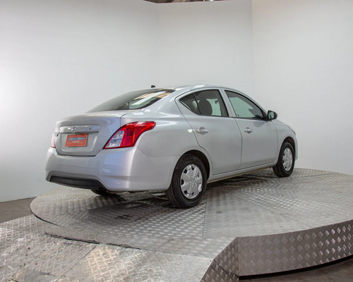 Nissan Versa 1.6 Sense Mt Versa