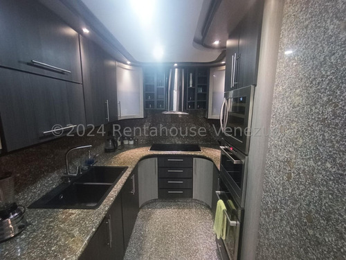 Lujoso Y Exclusivo Apartamento Remodelado En Venta Ubicado En Santa Rosa De Lima Lld