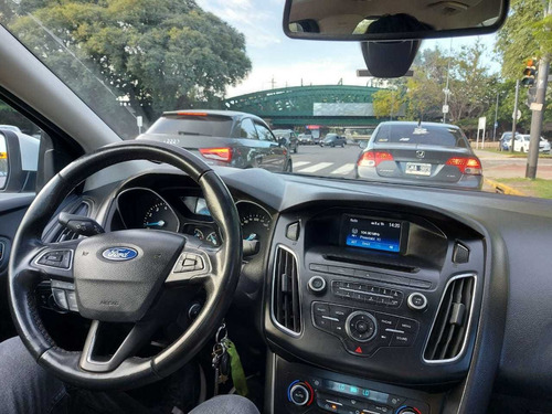 Ford Focus Iii 2.0 Sedan Se Plus Mt 2015