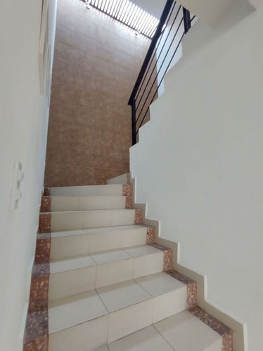 Casa Estilo Contemporáneo En Lomas De Cuernavaca.