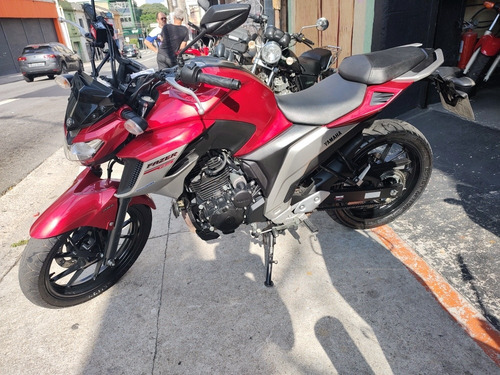 Imagem 10 de 15 de Yamaha Fazer 250