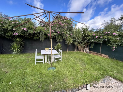 Alquiler De Casa De 3 Dormitorios En Balneario Buenos Aires Anual Cochera Para 4 Autos, Parrillero Techado, Jardín.