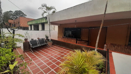 Imagen 20 de 30 de Turumo Casa En Venta Remodelada 140m2 3 H 3b 4 E Ref 35.000