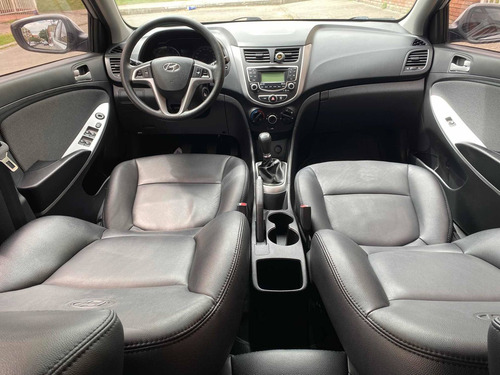Hyundai Accent I25 1.6 Mec