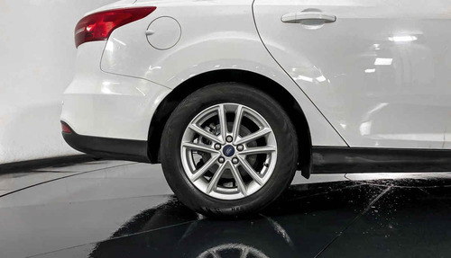 Imagen 14 de 15 de 21490 - Ford Focus 2016 Con Garantía At