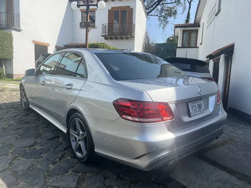 Mercedes Benz E400 Sedan