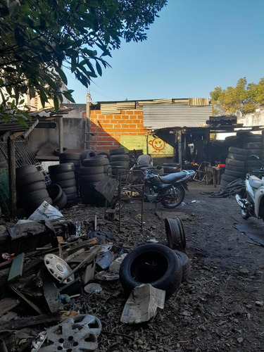 Lote Con Construccion En San Fernando Sobre Avenida